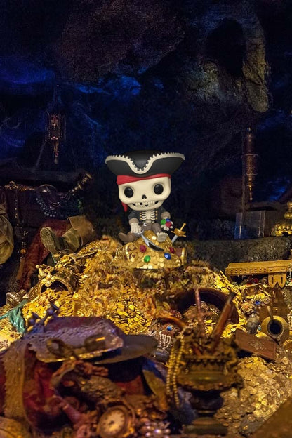 Disney Pirates of the Caribbean Treasure Skeleton Exclusive 6" Funko Pop!