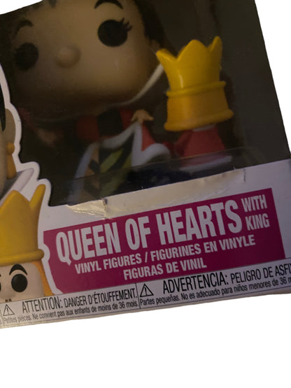 Damage box - Alice in Wonderland Queen of Hearts Vinyl Figure